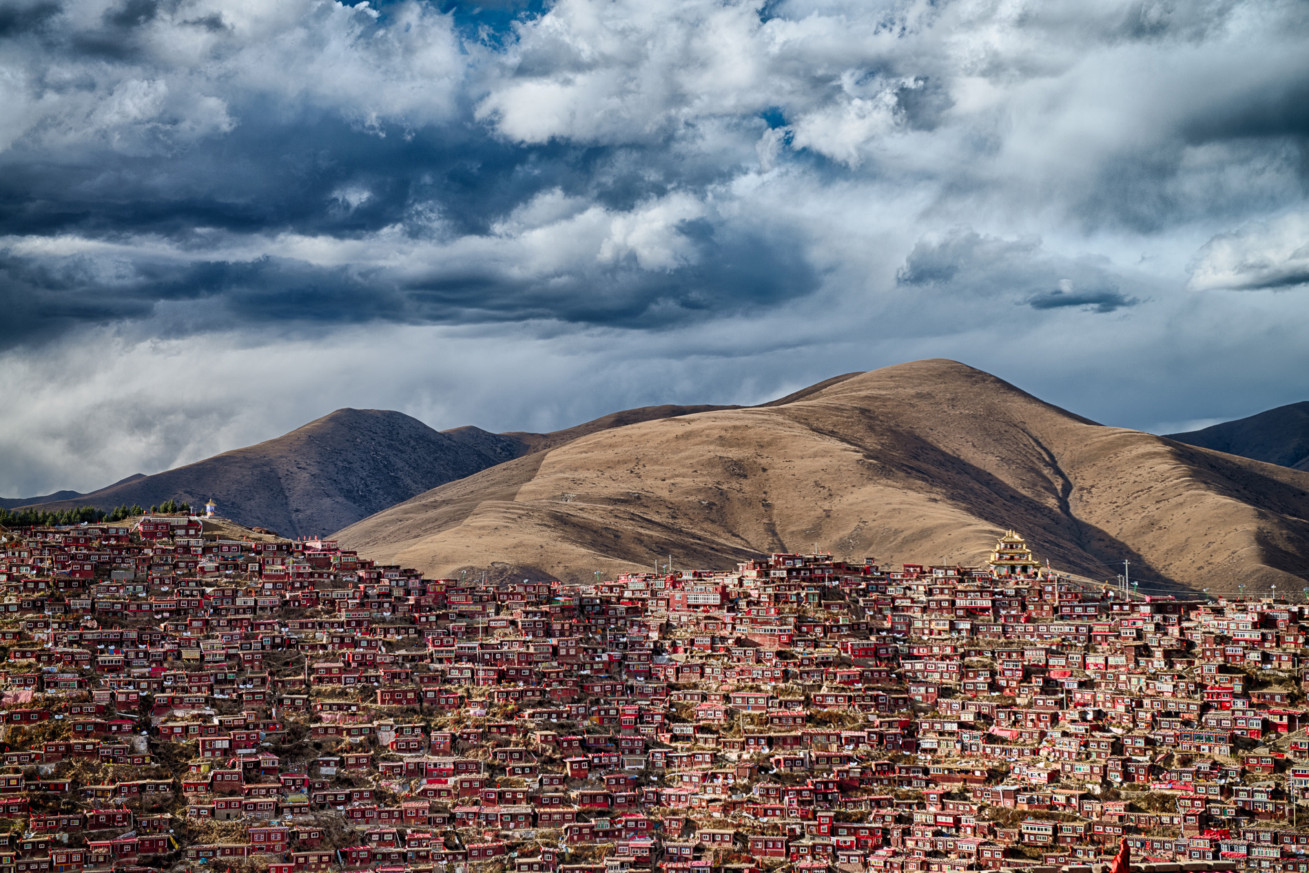 Home of 40 thousand Buddhist monks in Sichuan province