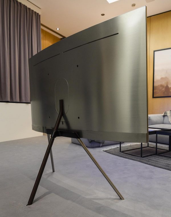 2017-02-01-samsung-q-style-tv-21