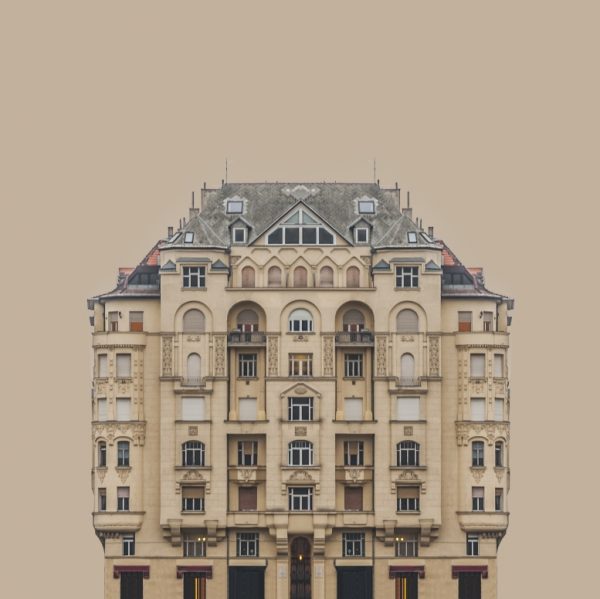 Mass Image Compressor Compressed this image. https://sourceforge.net/projects/icompress/