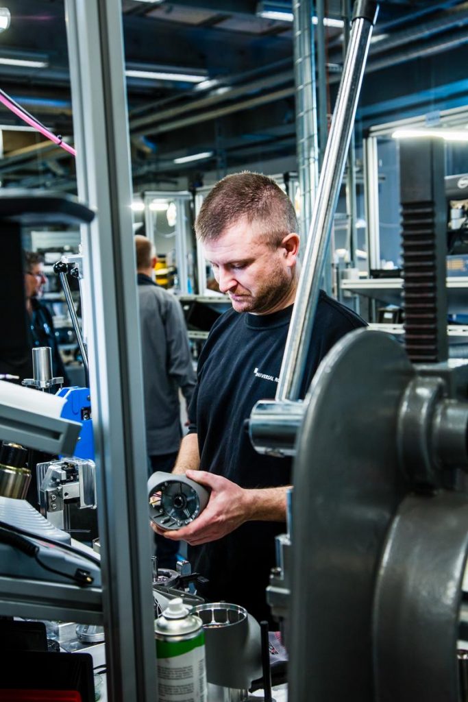 universal_robots_02-2