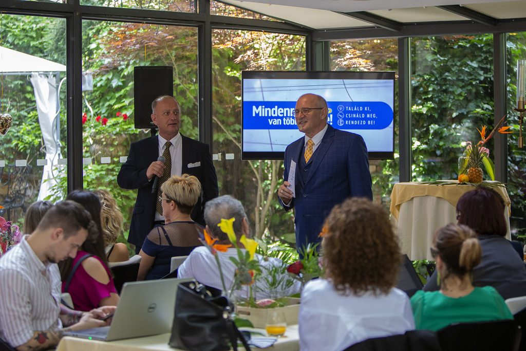 praktiker_tovabb_nott_a_praktiker_arbevetele_2