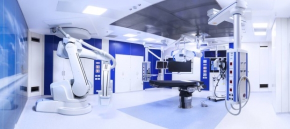 hibrid műtő Szeged Siemens robotkar 