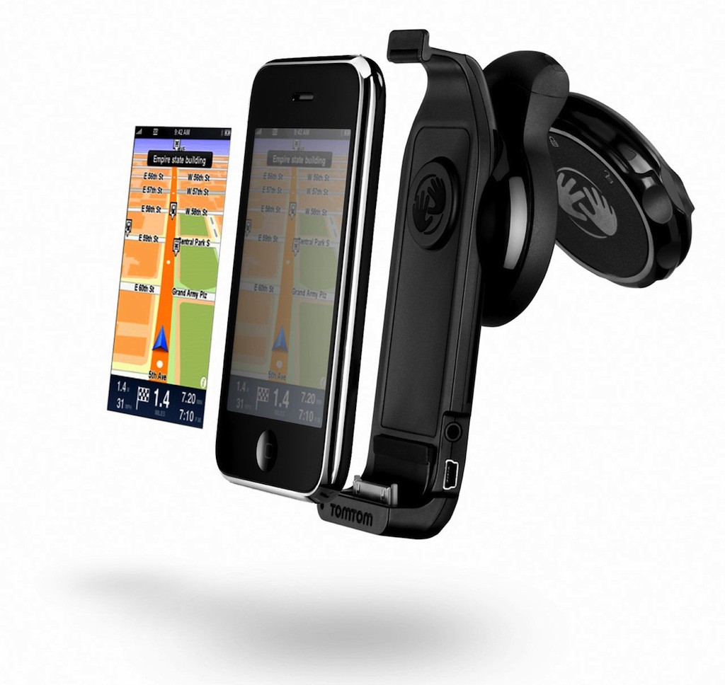 Телефоны с пробегом купить. Автомобильный комплект для iphone. GPS на айфоне. Беспроводной авто для айфон навигатор.