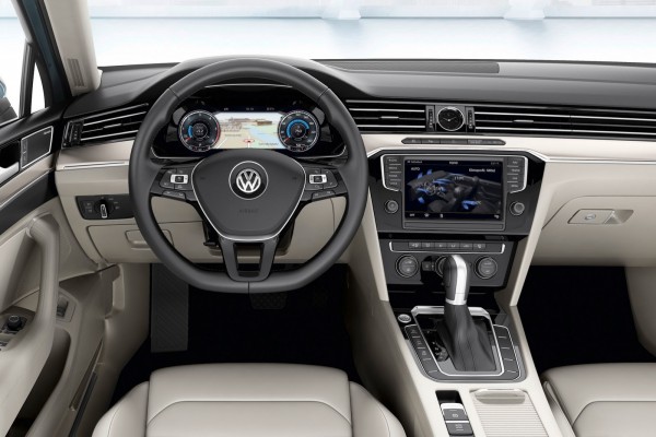 2015-VW-Passat-B8-13
