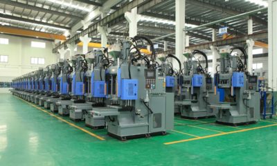 vertikális fröccsöntőgép