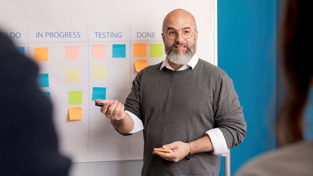 proman consulting scrum master képzés programozás oktatás
